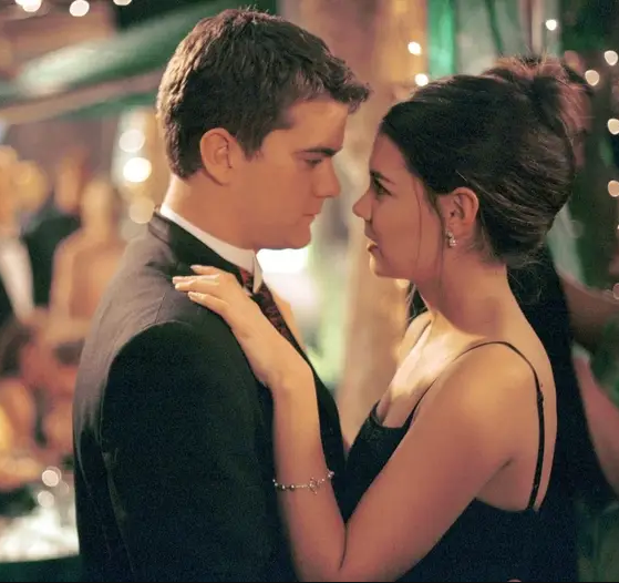 delelunas's tweet photo. For all Pacey and Joey shippers here are the links for download and watching for all #Jacey scenes from all seasons, including deleted scenes:

Mega: https://t.co/DmRhOO7tBE

GD: https://t.co/vSiyZxIk58

Credit goes to my amazing friend Kas who made this possible ❤️ #PaceyandJoey https://t.co/a1qb3eqbSK