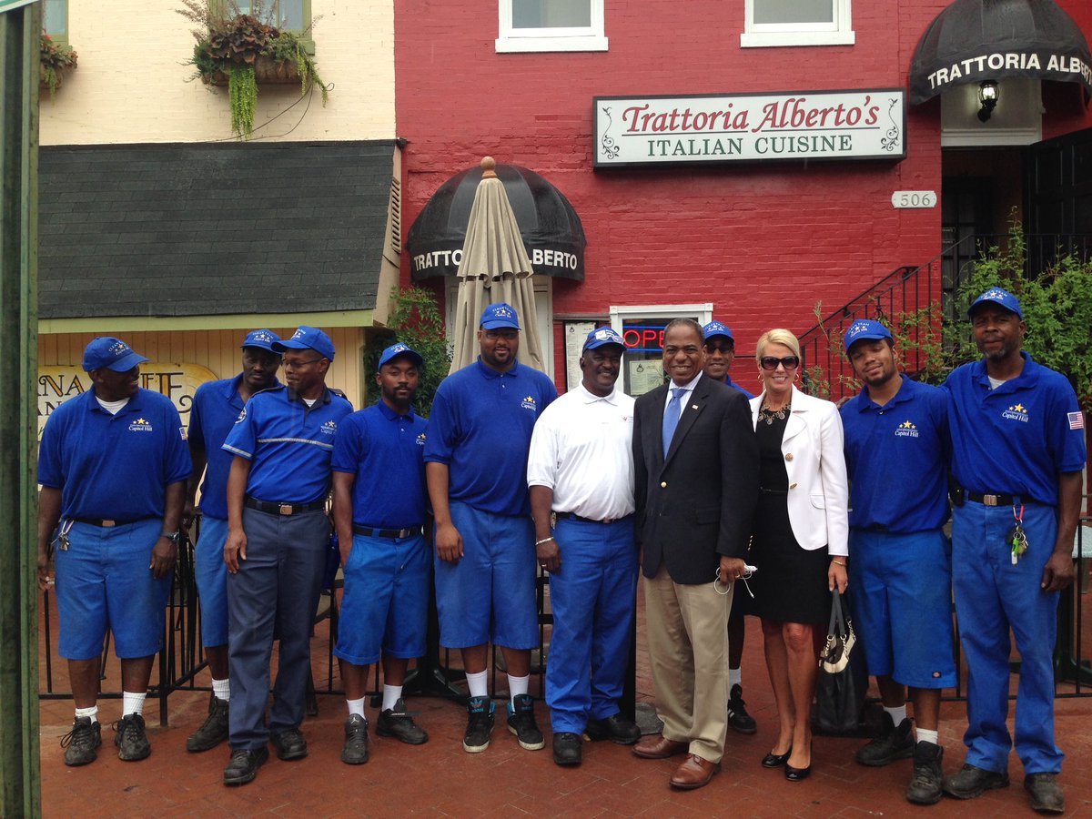 OrangeVo40's tweet image. To our clean teams, great streets, main streets &amp;amp; workers thereof, we achieved the $15 min wage and the living wage of $13.85 for you. We are taking no one for granted and leaving no one behind @OrangeVo40 @VOrangeDC @UFCW400 @DCHotelworkers @32BJSEIU @1199SEIU_MDDC @WTUTeacher