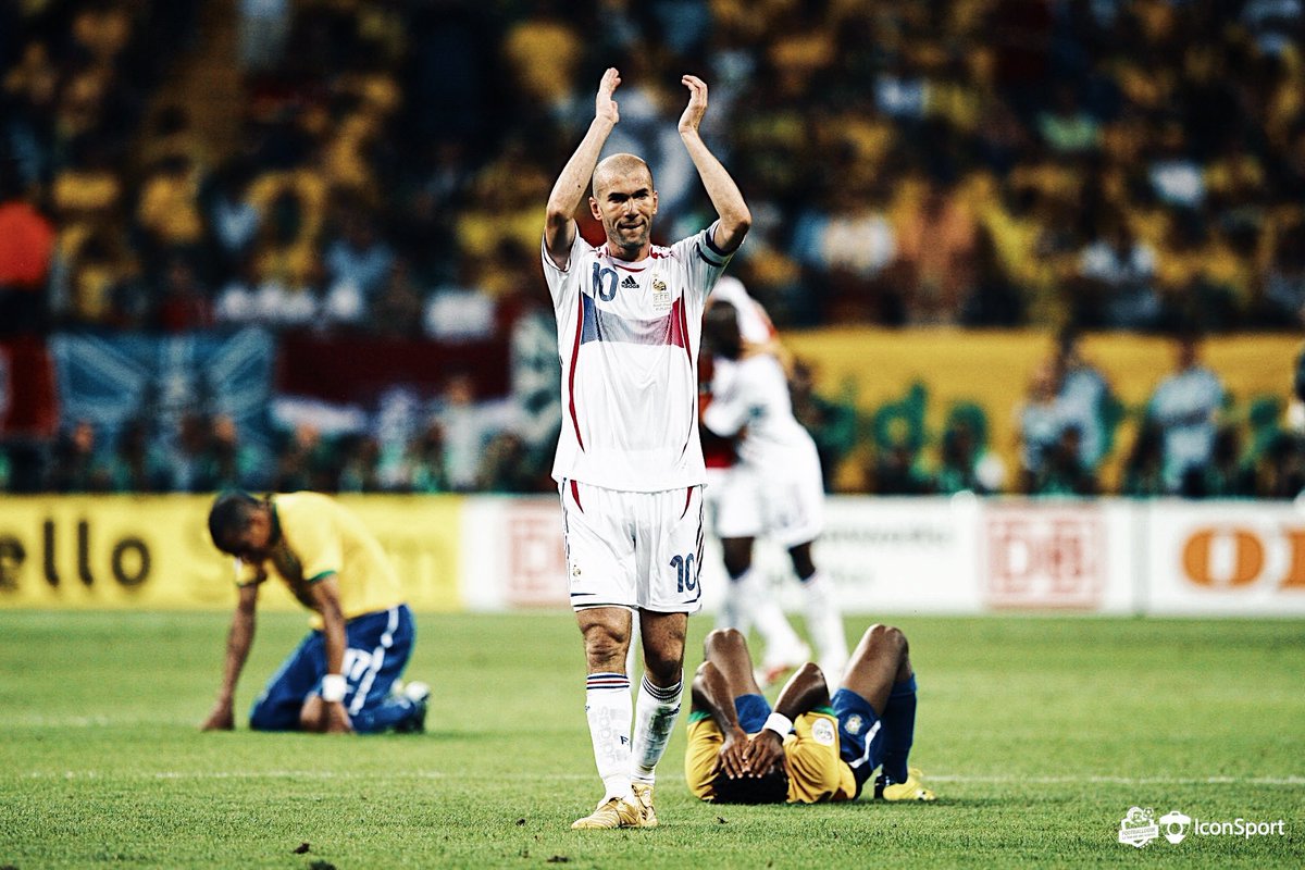 Footballogue's tweet photo. [#CM2006🏆] Il y a 14 ans, la Légende Zinedine Zidane signait une performance XXL face au Brésil !

CE MATCH ! 🤩🤩🤩 https://t.co/2QMyBLWkNs
