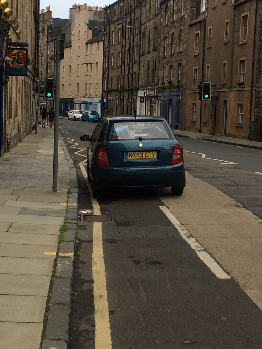 Now the advisory cycle lane - no prob - have got this!