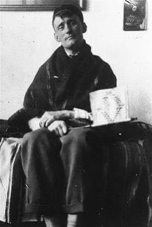 Arondeus’ role, in one of the most important Dutch acts of resistance, was played down for many years in the Netherlands due to his sexuality. However with greater openness, his bravery was finally recognised by the Dutch government in 1984.