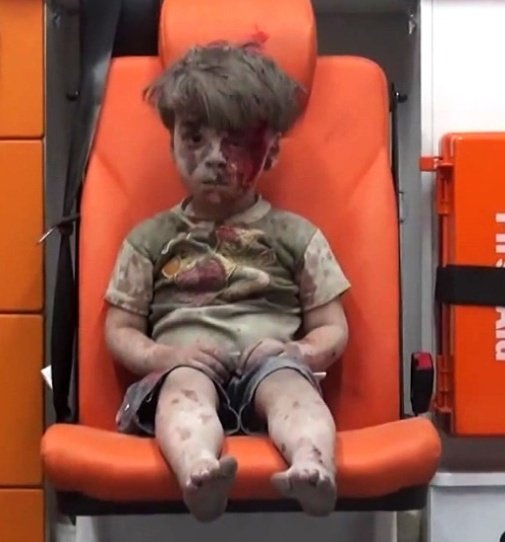 shahaariff's tweet image. Divided by borders United by Pain.

Syria                                     Kashmir