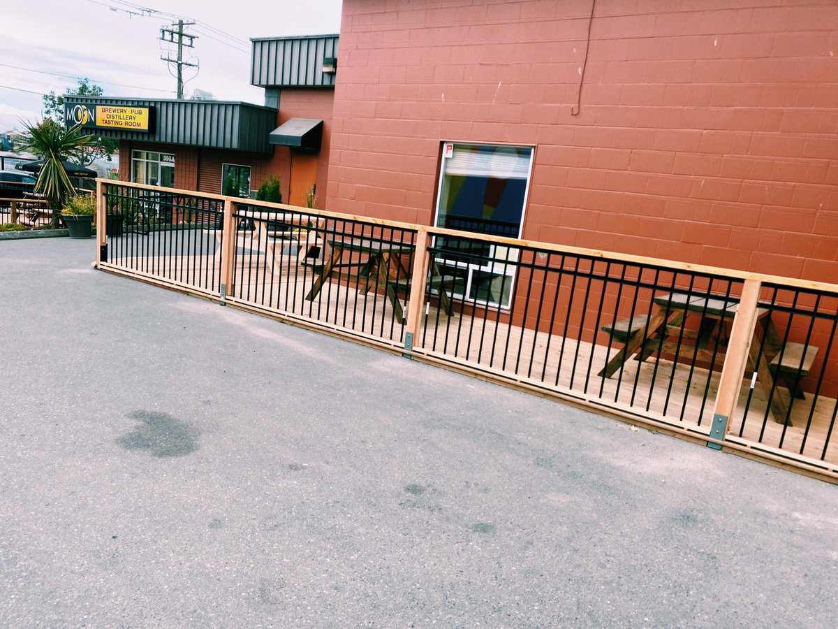 The Moon Under Water Brewery, Pub and Distillery tweet media