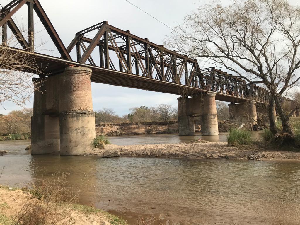 Luego @leopoldokai apareció con la invitación a pensar y participar de un equipo que quiere poner a Pilar en el mapa, un honor estar encarar proyectos de cero, desde la raíz y con todo por delante.