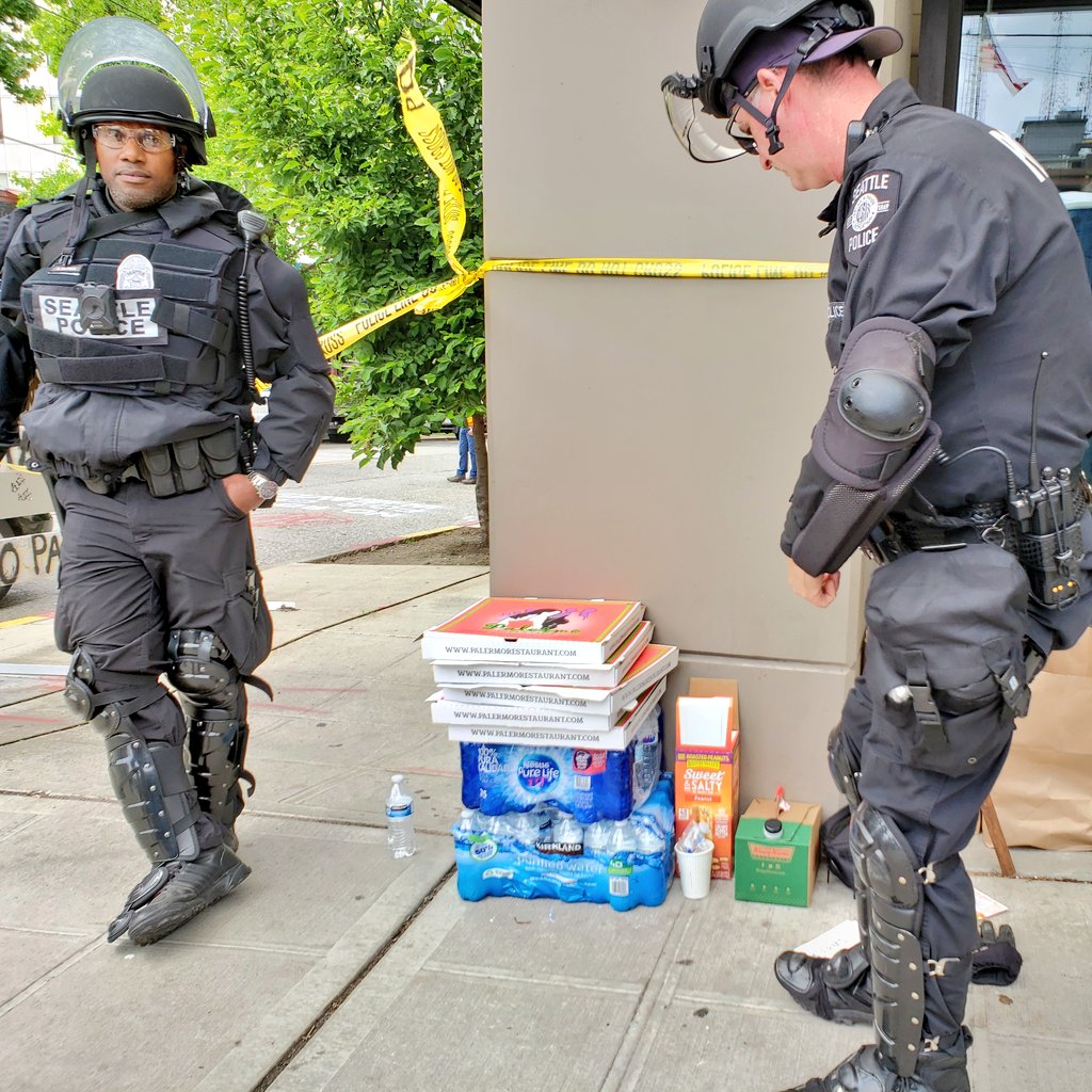 Seattle PD Assistant Chief Steve Hirjak says a Capitol Hill resident gave him flowers to give to Chief Carmen Best. Officers say a lot of food and coffee has been dropped off in thanks.  #seattleprotest – bei  The Cuff Complex