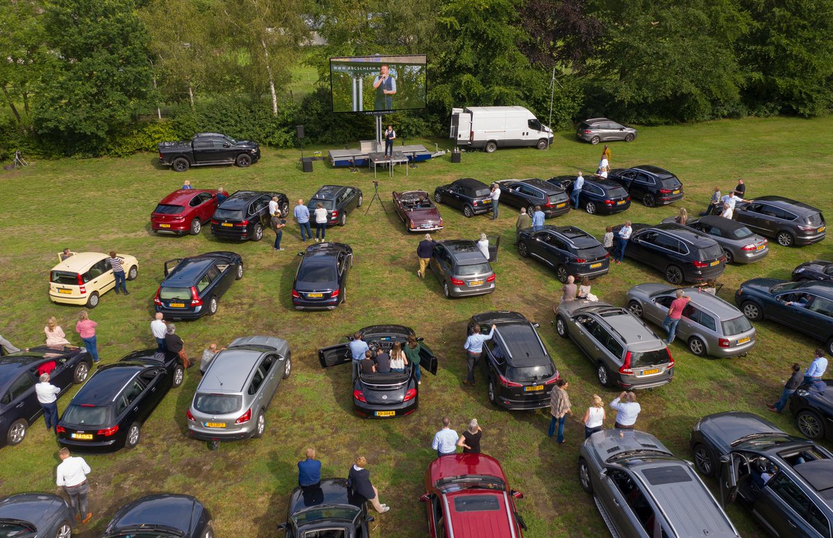 OKVught's tweet photo. Drive inn met standup comedy mooi alternatief programma. Een geslaagde bijeenkomst. https://t.co/S5AYbdrjXP