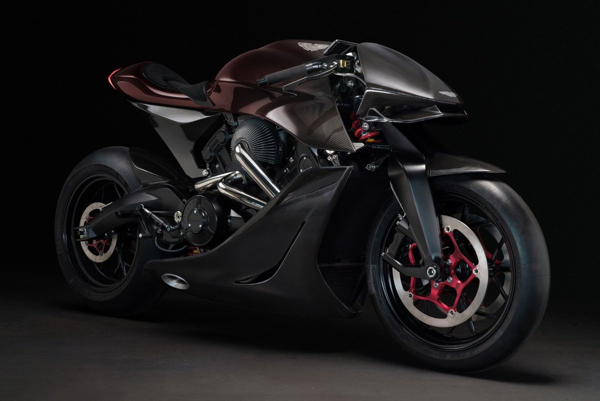 REVISTA400's tweet photo. En octubre del año pasado anunciamos, el fabricante de autos inglés Aston Martin se uniría con el fabricante inglés de motos Brough Superior Motorcycles, con el fin de crear una motocicleta de alto rendimiento: la AMB001

Conoce más en https://t.co/z0kfTRsGZb

#TodosSomos400 https://t.co/pkqkPHgE9H