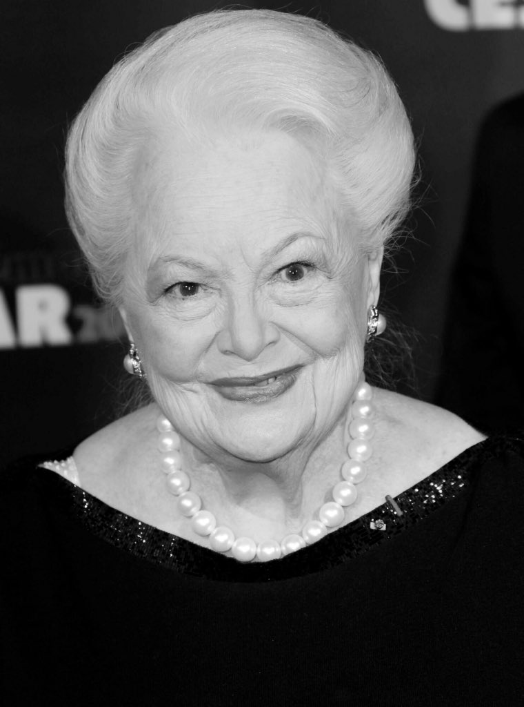 FAN_GoldenAge's tweet photo. 104 Today
Happy Birthday to legendary
Dame #OliviaDeHavilland 
#Hollywood #Legend #Icon #GoldenAge https://t.co/kWLjMIdwHs