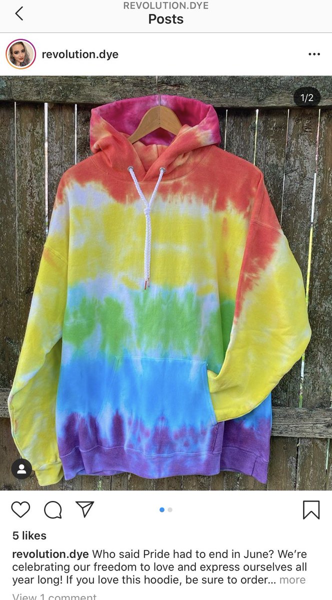 rmdacompliments's tweet photo. "Shoutout to @xtnamariemccann for being such an amazing advocate for BLM &amp; all these other extremely important movements! Also check out her tye dye IG @ revolution.dye" #SubmitYourCompliments https://t.co/X5SxcQGLej