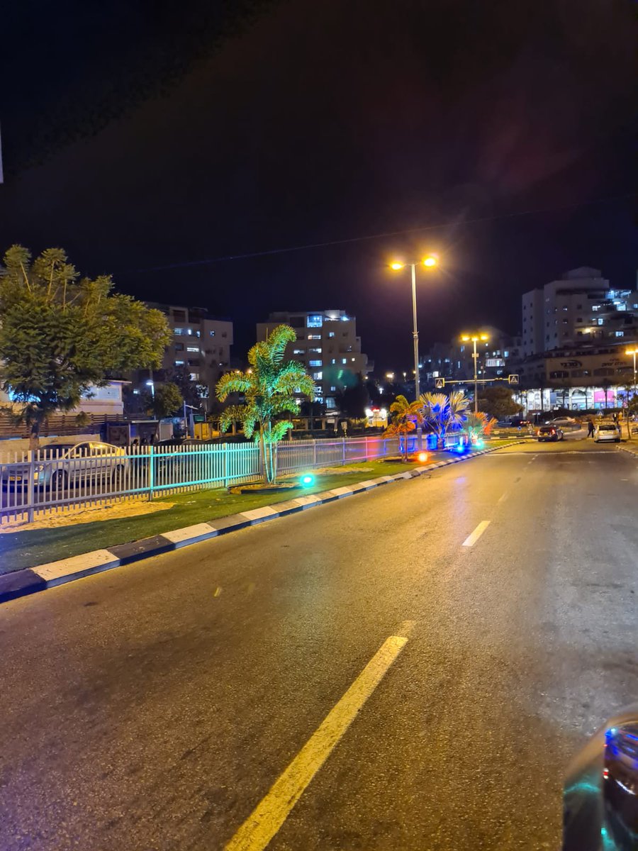 avid123123's tweet photo. התחלנו לצבוע את העיר. יחד עם ידידי ראש העיר התחלנו לבצע את מהפך הצבע של העיר בלילות. וזו רק ההתחלה https://t.co/wRqKTthRpy