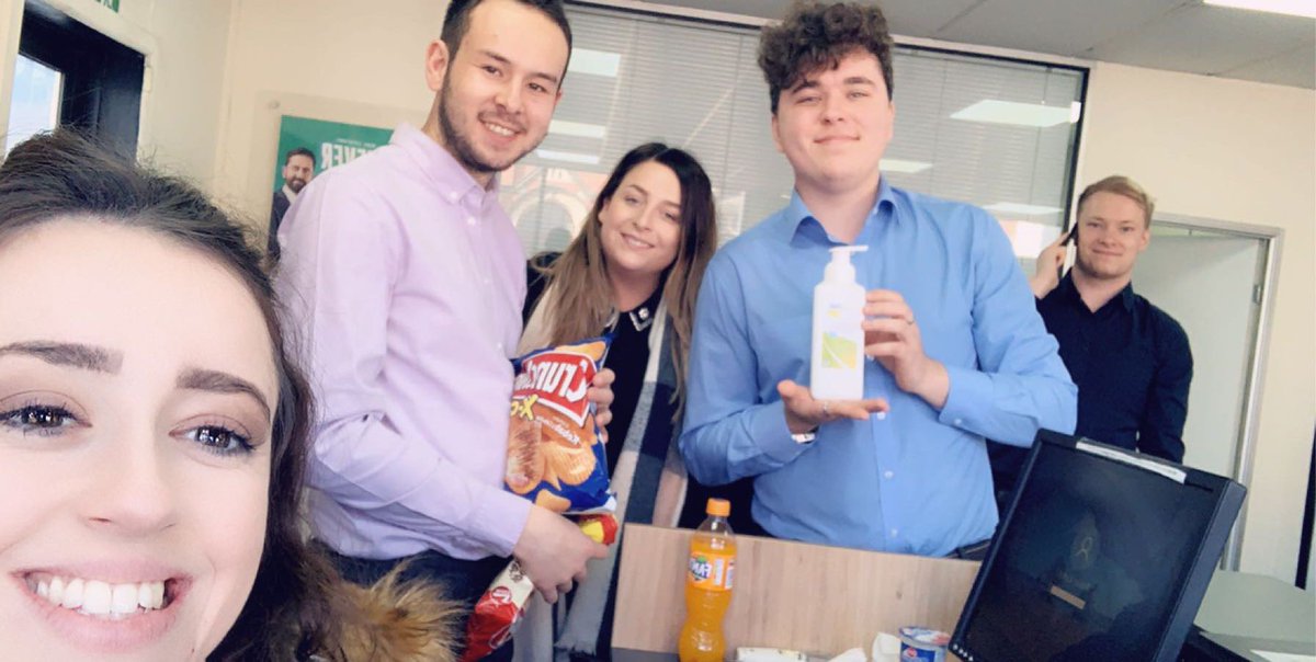 PendlePaige's tweet photo. 1 year ago I joined #U5interns!🥳A massive thanks to my amazing BM’s, AM’s and fellow trainees at #U583 for making it so unforgettable and getting us through all those late nights!😜Also huge shout out to @jakesmith_erac who’s such an inspiration🤩Wishing you all the very best💚 https://t.co/dxdzVY40Bd