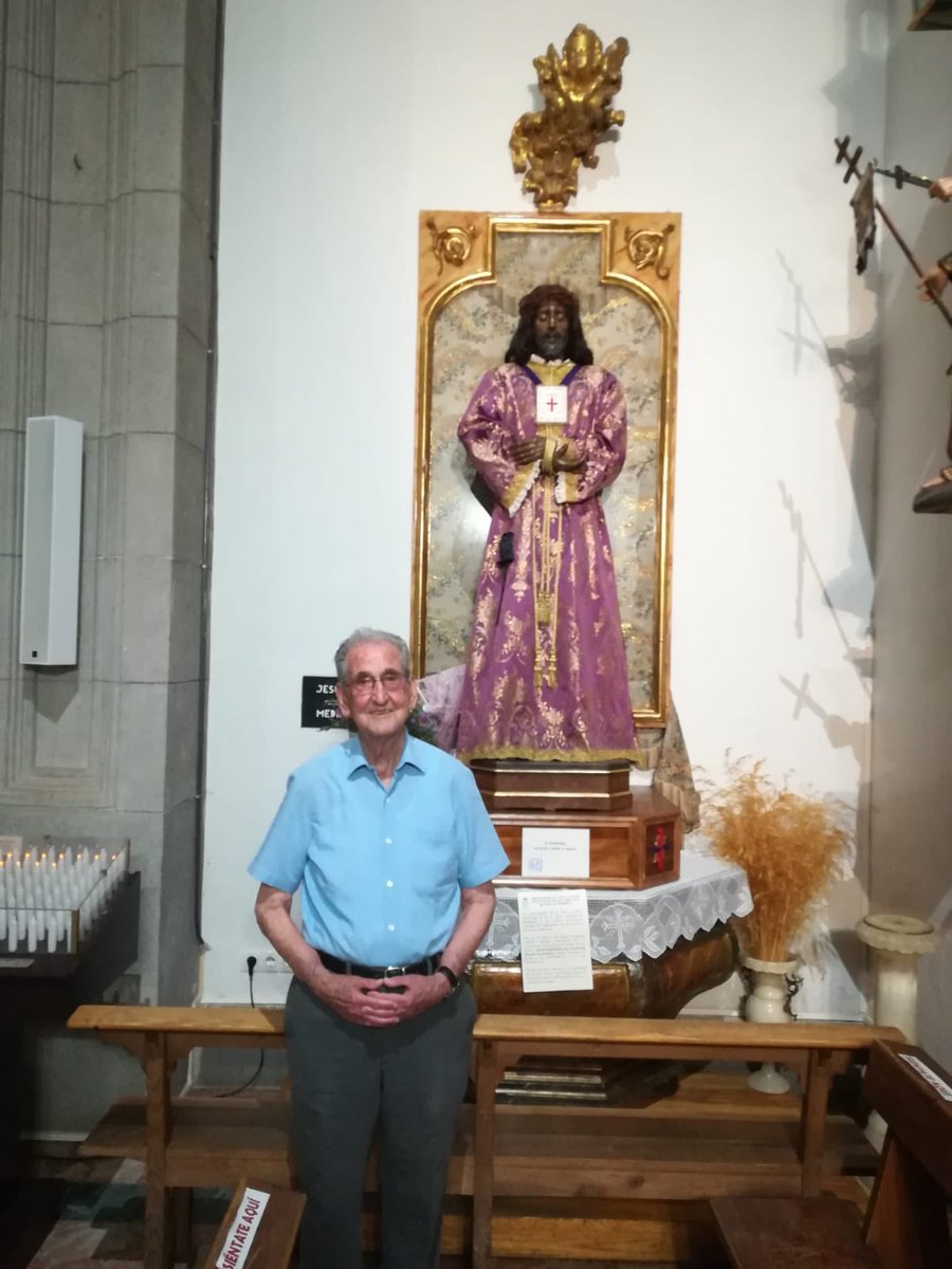 MedinaceliAvOfi's tweet image. El pasado viernes recibimos la emocionante visita de D. Vidal Teresa Rodríguez, Primo de nuestro Fundador el Padre Victoriano y de D. Florentino Rodríguez, quién donaría la imagen de N. P. Jesús de Medinaceli. #Ávila