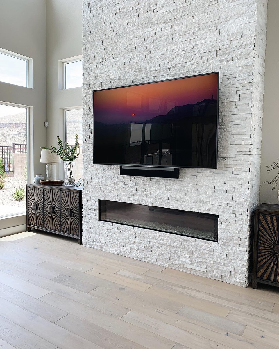 AcousticDesign's tweet image. Today’s stunning installation 🤩 We installed a Sony TV and paired it with a Sonos Playbar, both controlled by Control4. Ready just in time for 4th of July weekend! 

#tvinstallation #tvinstall #tvmounting #avinstall #audiovisual #smarthome #homeautomation #homeentertainment