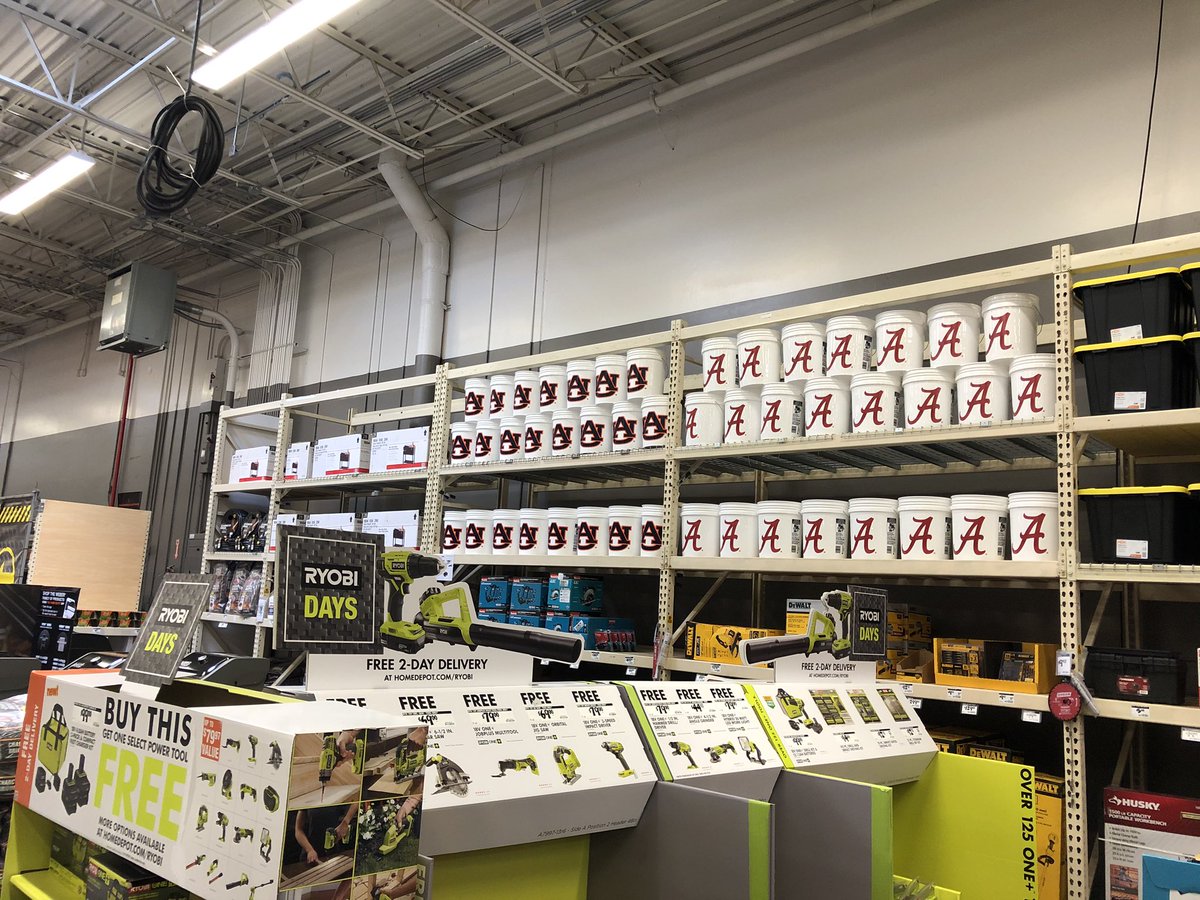 MET0817's tweet photo. @MidSouthMET301 Day MET #817, struck this time!  CMAP Optimization!  Snuck in extra grills, charcoal and fans to get store ready for the 4th sales! @chrisallison @KarenKtyler1 @Kevinsm302 https://t.co/oHGRWfYTQO