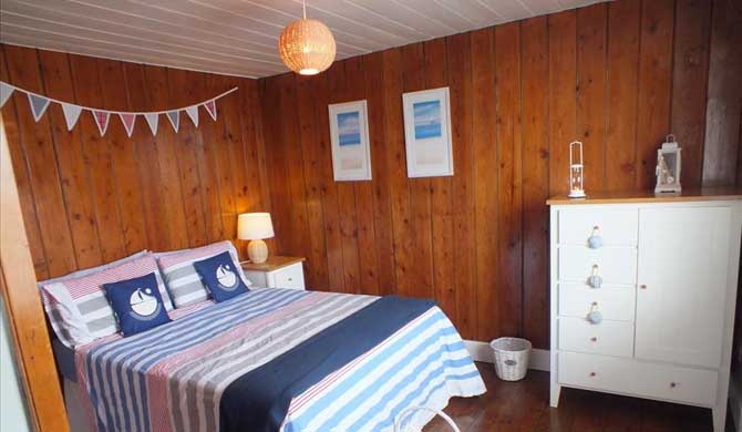 Seaview Cottage Dungeness, #RomneyMarsh 🇬🇧

hostelman.com/places/united-…

From £107 per night … More #cottages &amp; #holidayhomes on #Hostelman at hostelman.com

#Kent #cottage #holidayhome #travel #traveling #travelling #vacation #vacations #hostelmansworld #getyourguide
