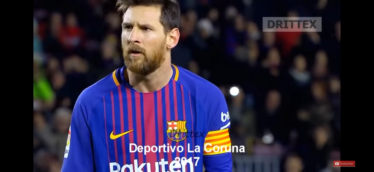 There are 2 ways on how Messi takes his penalty. The common in both the patterns is he looks on the right and in the same time thinks on where he will score. So the first way is, he will look on the side he will score while shooting and the second he will look to the ground