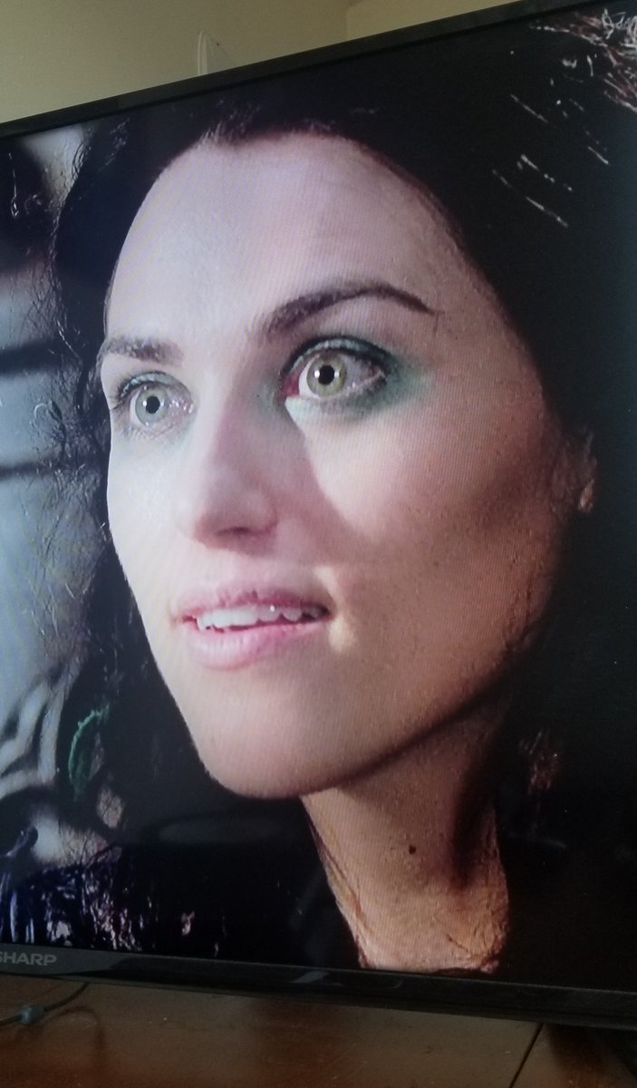 Also she's been hiding out in the medieval woods, where did she find eye shadow? Did she just rub plants on her face? I mean I guess she brought a man back from the dead, but cosmetic changes just feel beneath her, magic-wise. Not that I'm complaining.  #PunkyWatchesMerlin  #Merlin