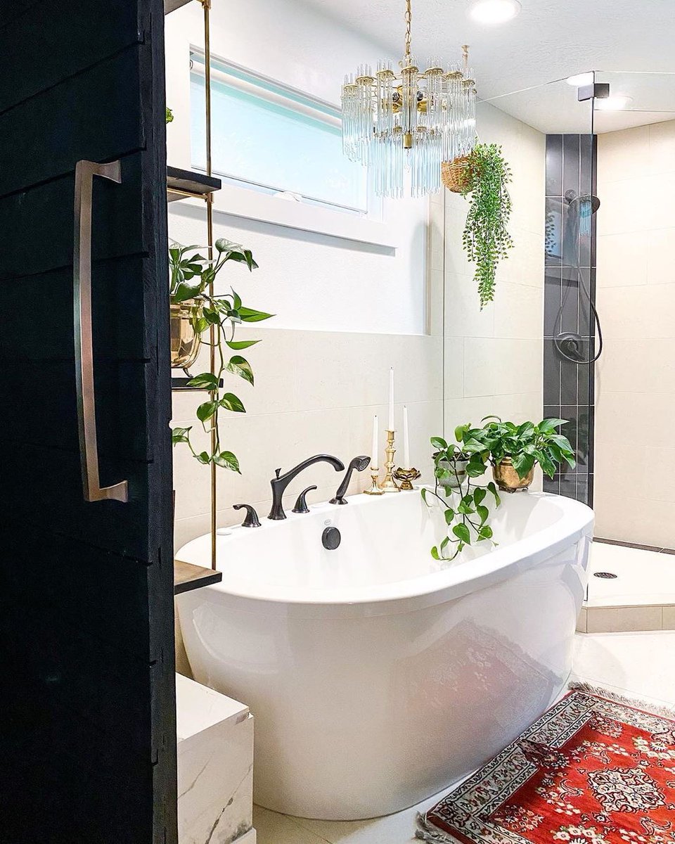 Schaubhardware's tweet photo. We are so envious of this luxurious bathroom by @msviciousdesign 😌  Treating yourself done right! 😍 #jewelryforthehome https://t.co/kgbFbVemqt