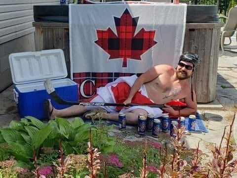 Nikki69624718's tweet photo. Happy Canada day ya hosers! Keep ya stick on the ice! Or end up like this guy! #makethisgoviral #broadypitt #CanadaDay2020 #قوم_لوط #wednesdaymorning #twitch #coronavirus #survivor2020 #quaratineandchill https://t.co/sTql7NiQX9