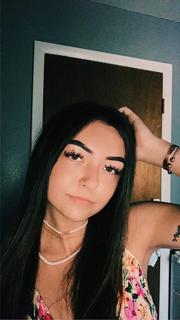 emmy_orton's tweet photo. Somethin new for y’all to see🥱😋 https://t.co/AAlMHfvxuP