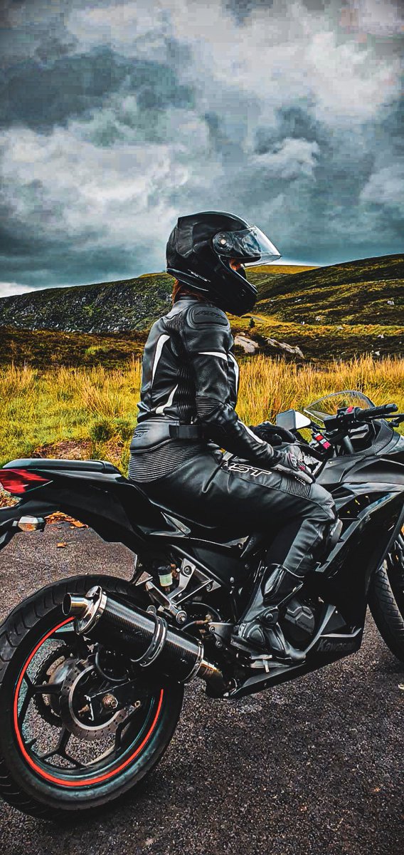 nbzarebska's tweet photo. Typical... lockdown is over and it’s continuously raining …any tips on how to stop being afraid of riding in wet conditions? 🙈
#kawasaki #kawasakininja #kawasakininja300 #rst #exlite #Dainese #sportbike #motorcycle #motoporn #twowheels #sportbikegirl https://t.co/tsRoviqy7V