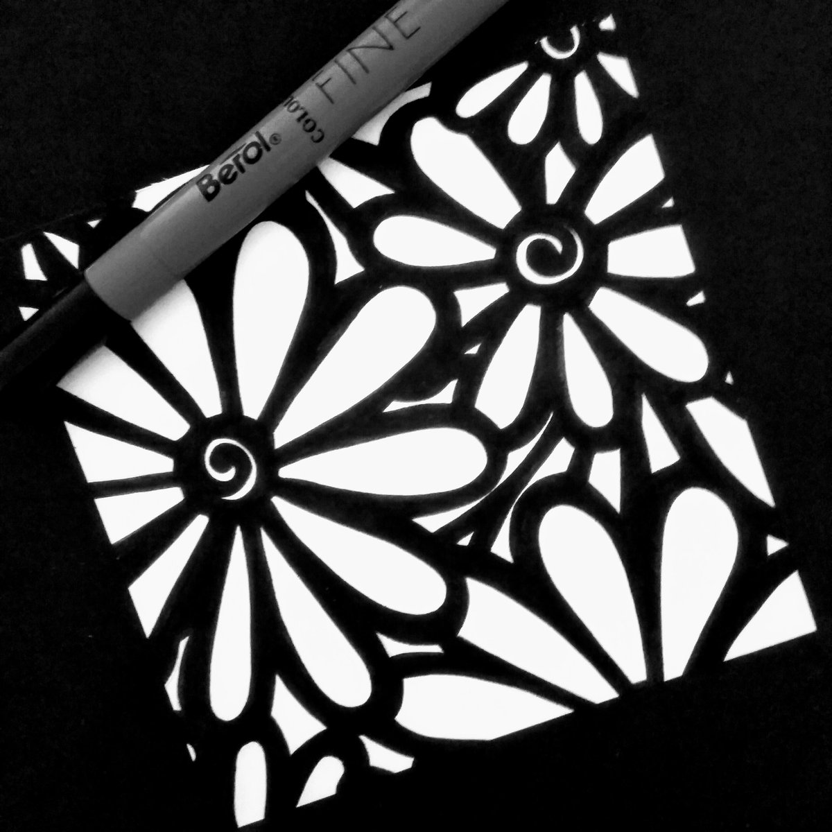 Walter & Doris tweet media