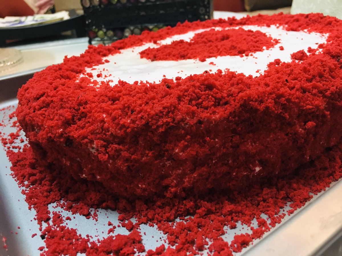 SHRjafer's tweet photo. Red velvet cake😋 https://t.co/TbVAPRQ2EK
