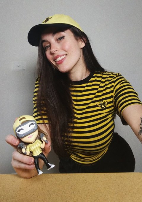 congratulations to @redbananaben124 for winning the youtooz giveaway! 🐝  there's only a few more left<a class="tags" target="_blank" title="On Twitter" href="/?out=eyJ0eXAiOiJKV1QiLCJhbGciOiJIUzUxMiJ9.eyJpYXQiOjE3MTIxNzA3MTEsImlzcyI6InR3cG9ybnN0YXJzLmNvbSIsIm5iZiI6MTcxMjE3MDcxMSwiZXhwIjoxNzQzNzA2NzExLCJyZWRpcmVjdF91cmwiOiJodHRwczovL3R3aXR0ZXIuY29tL3JlZGJhbmFuYWJlbjEyNCJ9.Gbq8nE5C5iLtMy1anA_w6xrQYJJ2Ep2Cf5sEA81jI1BTymQwamHb5dc_8036uVMevAt0v2iFCwOW31GK-n981A">@redbananaben124</a><a href="/tag/ad"class="tags"><span>#ad</span></a><a href="/tag/apex"class="tags"><span>#apex</span></a>