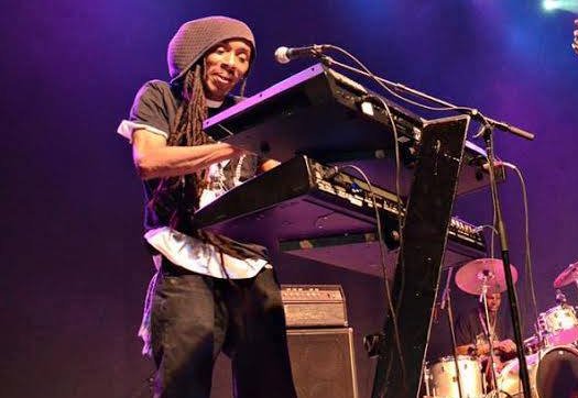 House_of_David's tweet photo. Reminder our virtual memorial for our band member @DeziFingazz is on Sunday July 5th at 3pm. We will celebrate his life with friends, fans and family. #torontoreggae #keyboardist #rip #reggaemusician https://t.co/uqAxYDnnGh