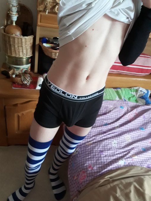 1 pic. Okay so, almost done with my exams and all that, lots of shit happened, good and bad. Shit's about