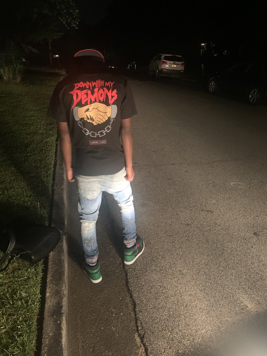 deetherocket's tweet photo. You turn yo back on me! #STANDONDAT https://t.co/AM0FBh9fvh