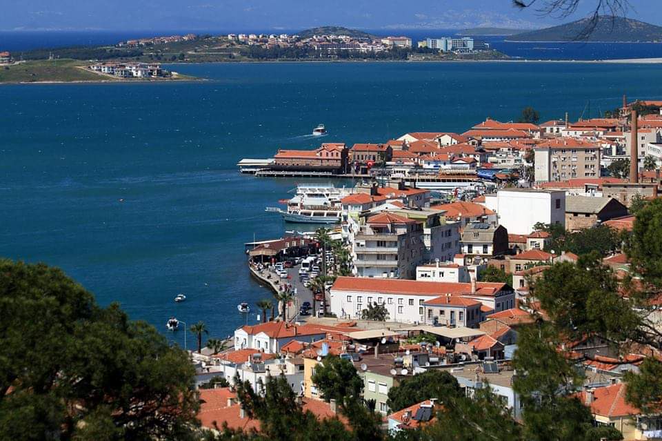 Ayvalikta bana misafir olmak isteyen özelime gelsin msjlarinizı bekliyorum