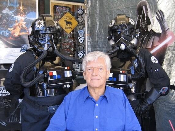 Happy 85th Birthday to Darth Vader himself, David Prowse! (I m on his left).   
