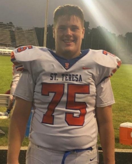Dawgs You Should Know. <a href="/CameronKnapik/">Cameron Knapik</a> 
Cameron a So. plays Off &amp; Def Line
Favorite Food: Pizza
Favorite TV Show: NCIS
1 Thing People Don't Know About You: I was born in New Orleans
Dream Job: Engineer
Most Memorable FB Moment: Getting a solo tackle in play off game