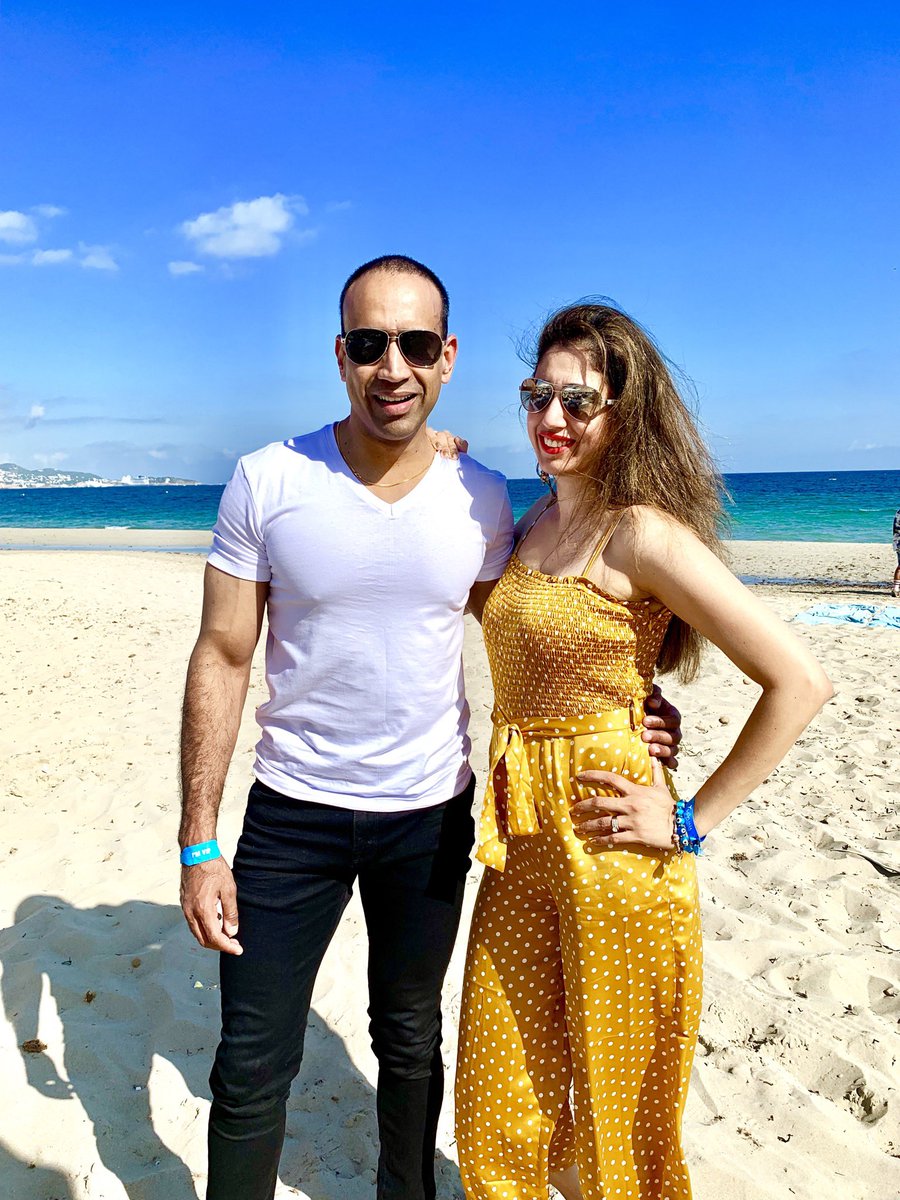 Congratulations 🥳  to my most awesome hubby for finishing his EP fellowship &amp; starting work at Mount Sinai today w/ his fav #EPs! Cldn’t hav done it w/o my support 😋 #SheForHe ;) 

We R extremely grateful 🙇🏻‍♀️ to family, friends &amp; mentors for all the ❤️, &amp; guidance along the way!