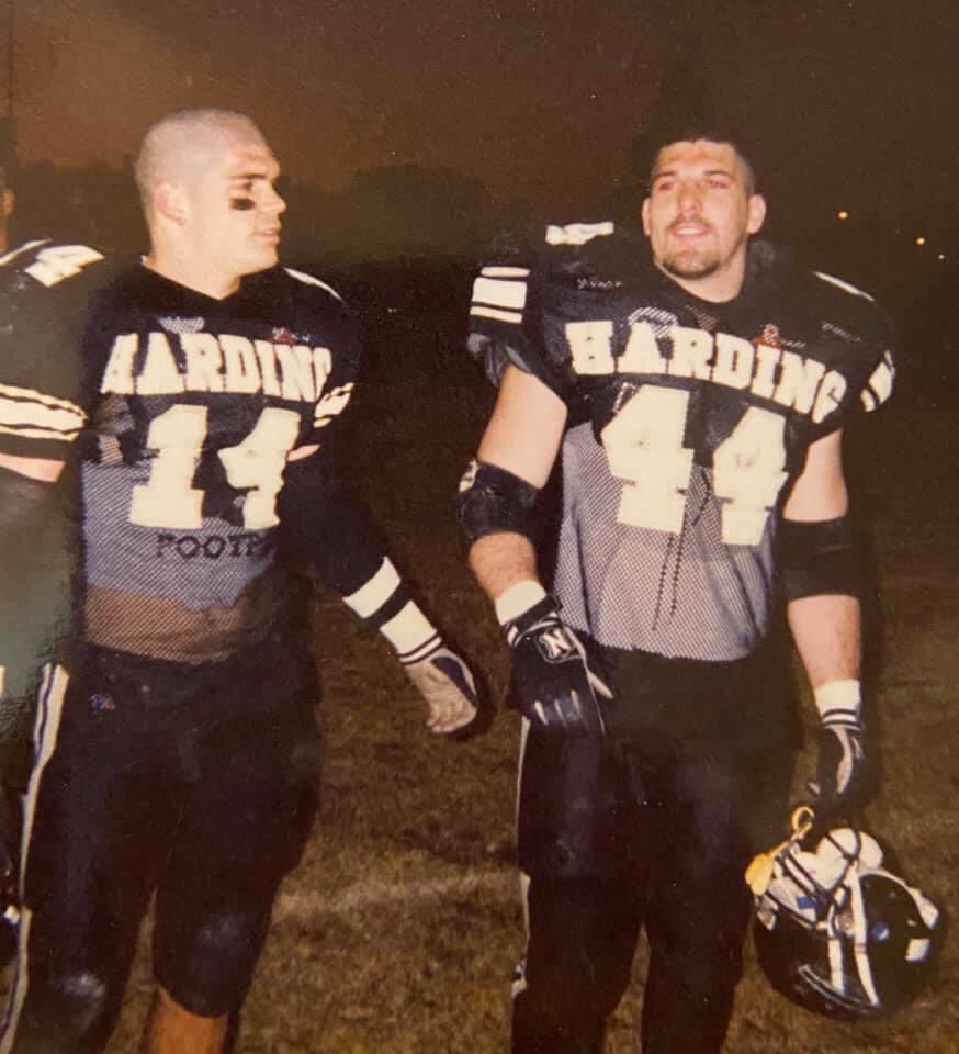DannyDeArman1's tweet photo. Good Times right here! #HardingBisons #HeadOnASwivel https://t.co/2S1qvBqtxN