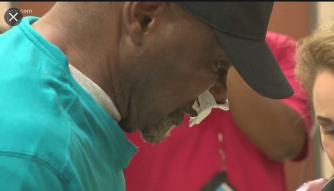 ShernMinKHOU's tweet photo. 6 HPD officers charged, not 5 (typo). @HarrisCountyDAO says botched #HardingStreet Raid chief suspect Gerald Goines lied on 3 other search warrants sending Otis Mallet (below), to jail for 8 months. Today Mallet is officially declared innocent. #KHOU11 https://t.co/t72Vs8L4ud