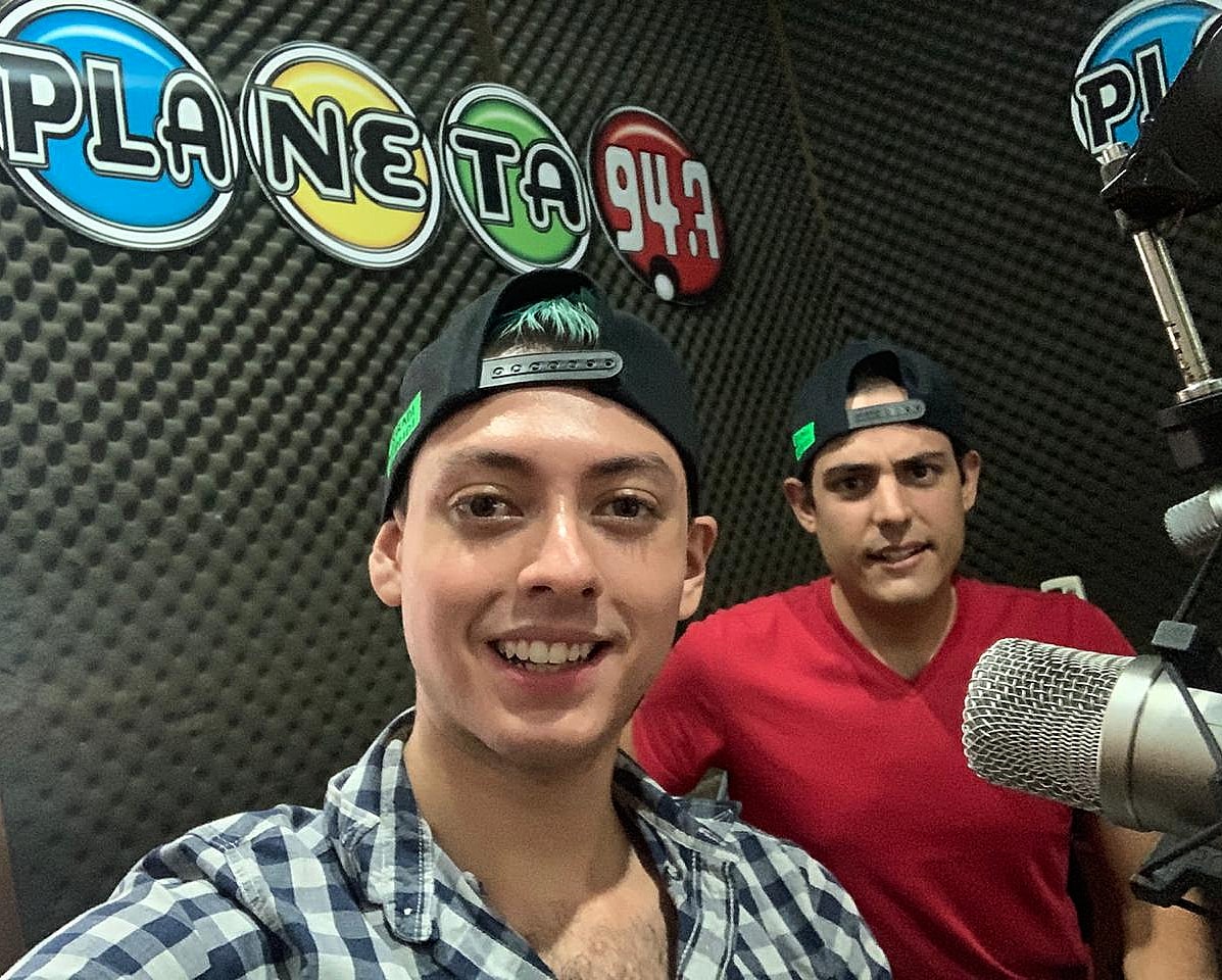 DiegoMoralesFM's tweet image. Con todo el flow! 😎🔥 

@Segundallamada_ 🧢
#Planeta947 📻