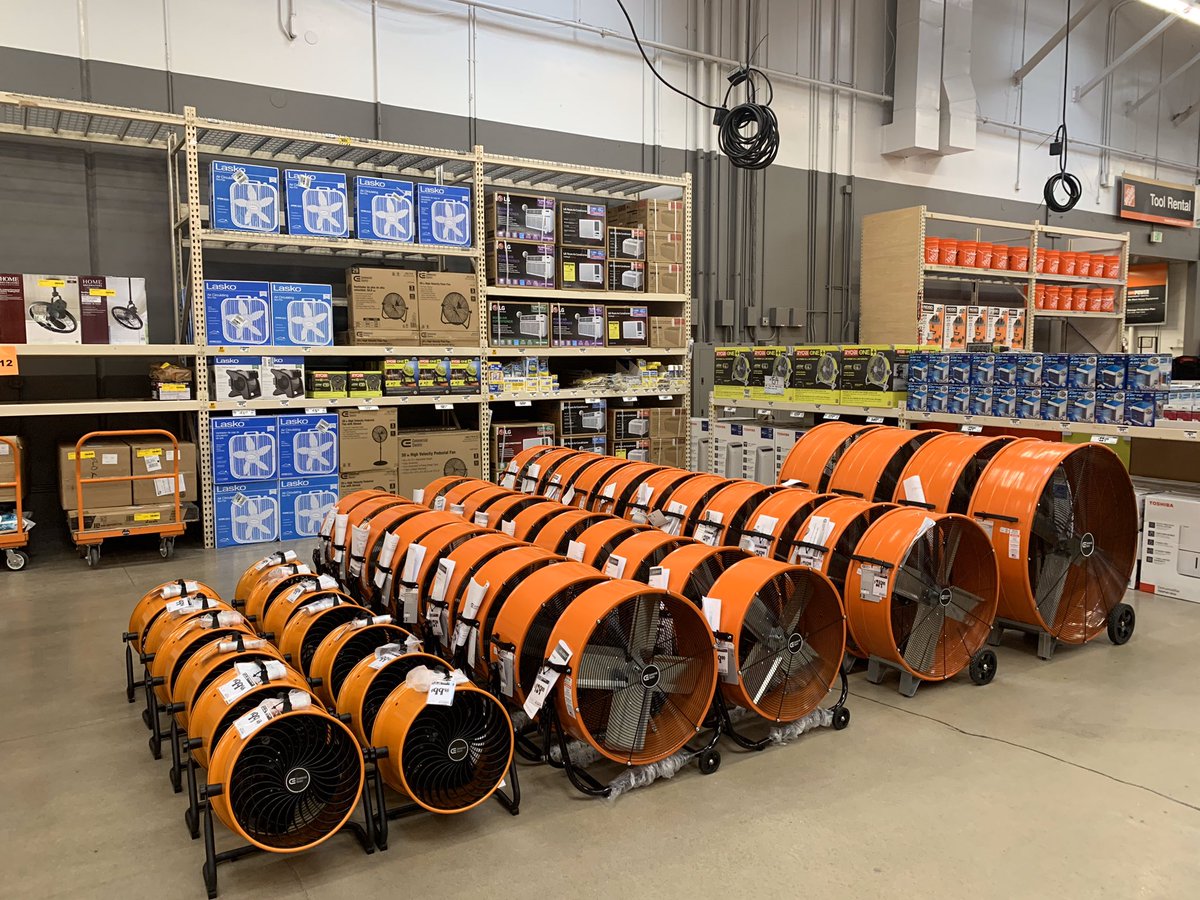 Tiz the season @njr2408 <a href="/SheaKing75/">Shea King</a> <a href="/THD_HXT/">Thompson</a>