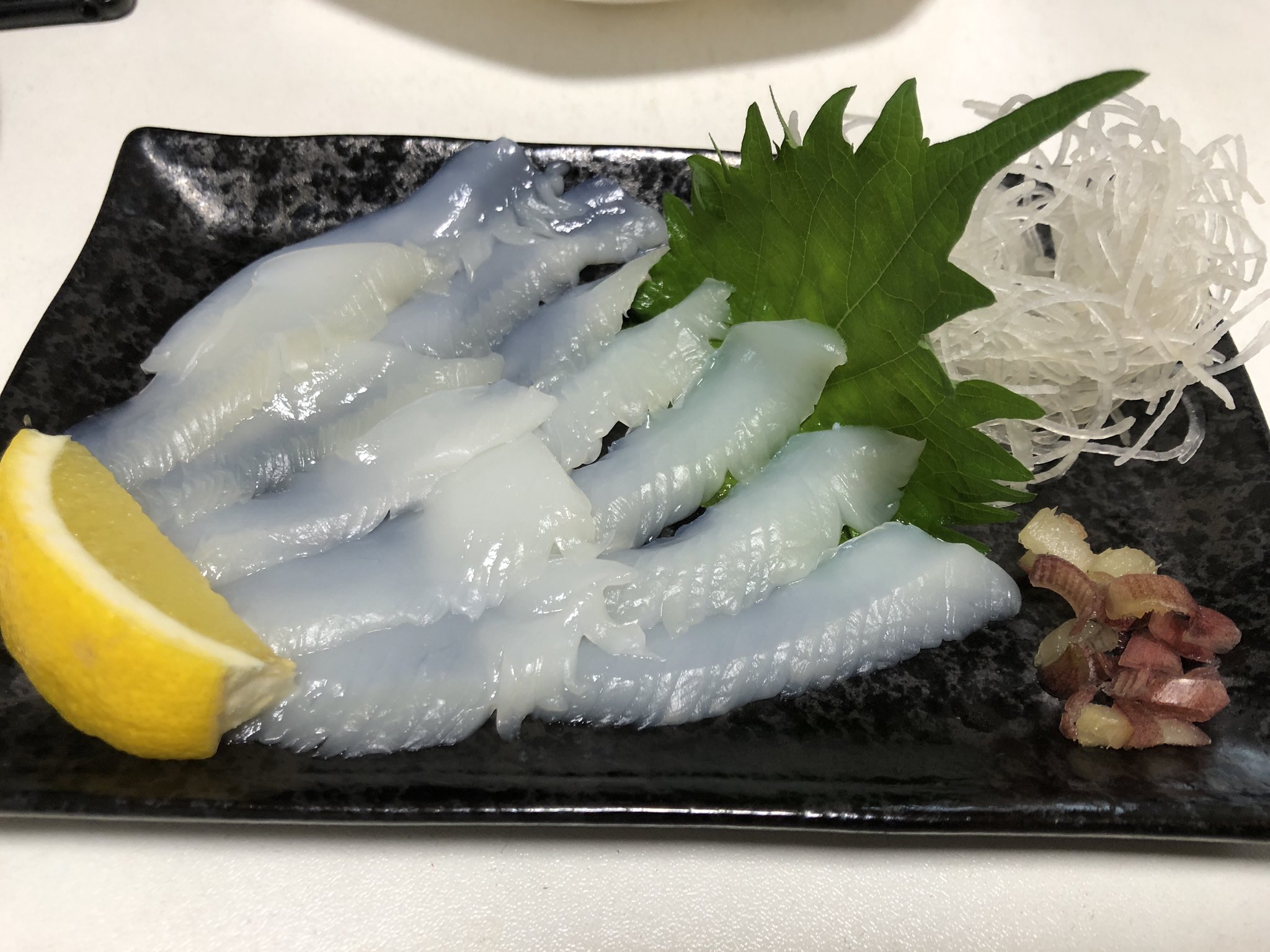 たつひこ おはようございます いいね リツイ ありがとうございます 最近頑張って回ってますが制限されたり回れなかった方申し訳ないです 昨日の夕飯冷凍庫の中にヒイカ居たので冷凍庫のシリヤケイカと一緒に調理しました シリヤケイカは刺身 ヒイカ