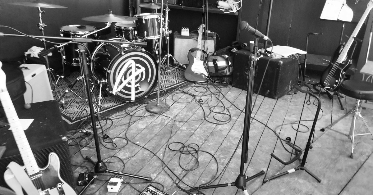 Happy Canada Day!
Who's on your playlist today?

#canadaday #cancon #playlist #music #spotify #canada