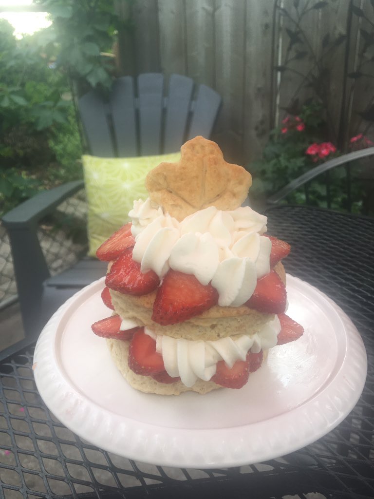 muumuubakes's tweet image. Happy Canada Day! 🇨🇦@cbcbakingshow Strawberry shortcake made with maple sugar. Strawberries were macerated in maple syrup. #localmaplesyrup #localstrawberries #cbcbakingshow #GCBS