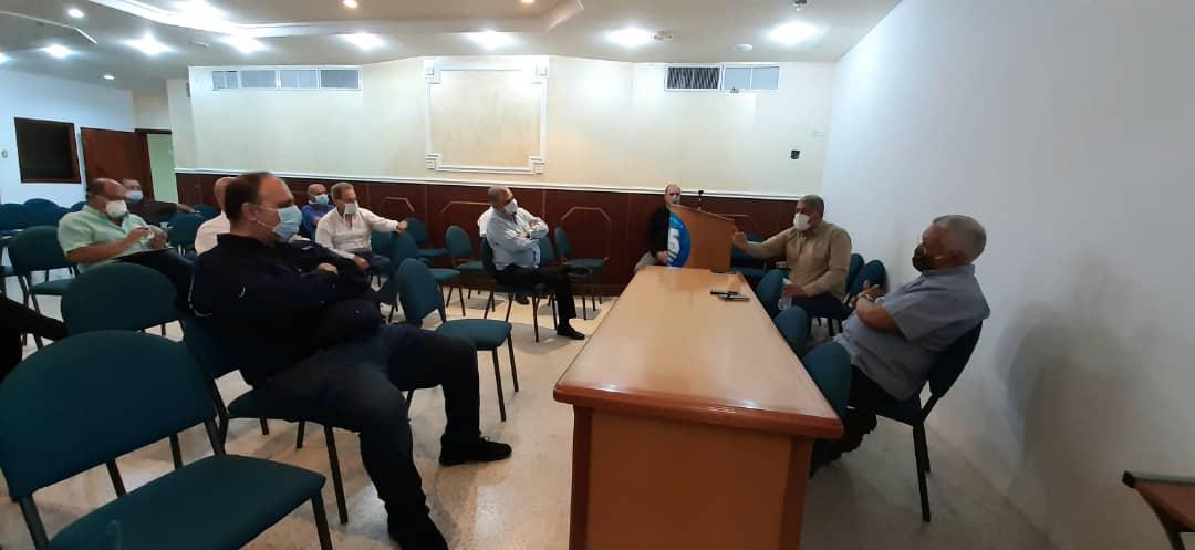 #01Jul| En nombre del @GobJustoNoguera El Sec. Gral de Gob,  Edgar Delgado Merentes,  junto a la Autoridad  Salud del estado, Franklin Franchiy el Contralor Sanitario del estado, *Dr Amador Espinoza, sostuvieron reunión con los presidentes de las Clínicas de Guayana