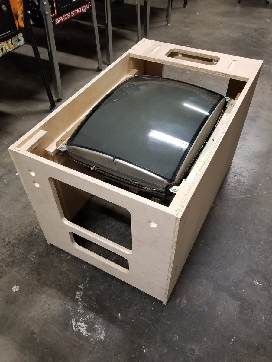 StarlightPins's tweet photo. Video? Pinball? Either way, sometimes when you want a new game you just have to make it yourself!
#pinball #arcade #coinop #retrogames #PinballAction https://t.co/6lELjt9cPO