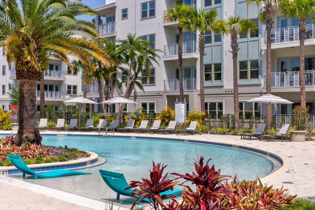 AtAstoria's tweet photo. Situated in Celebration's most desirable address, Astoria residences offer a life immersed in luxury and well-being. 🌴  #AstoriaAtCelebration https://t.co/ceTMfe8JDY