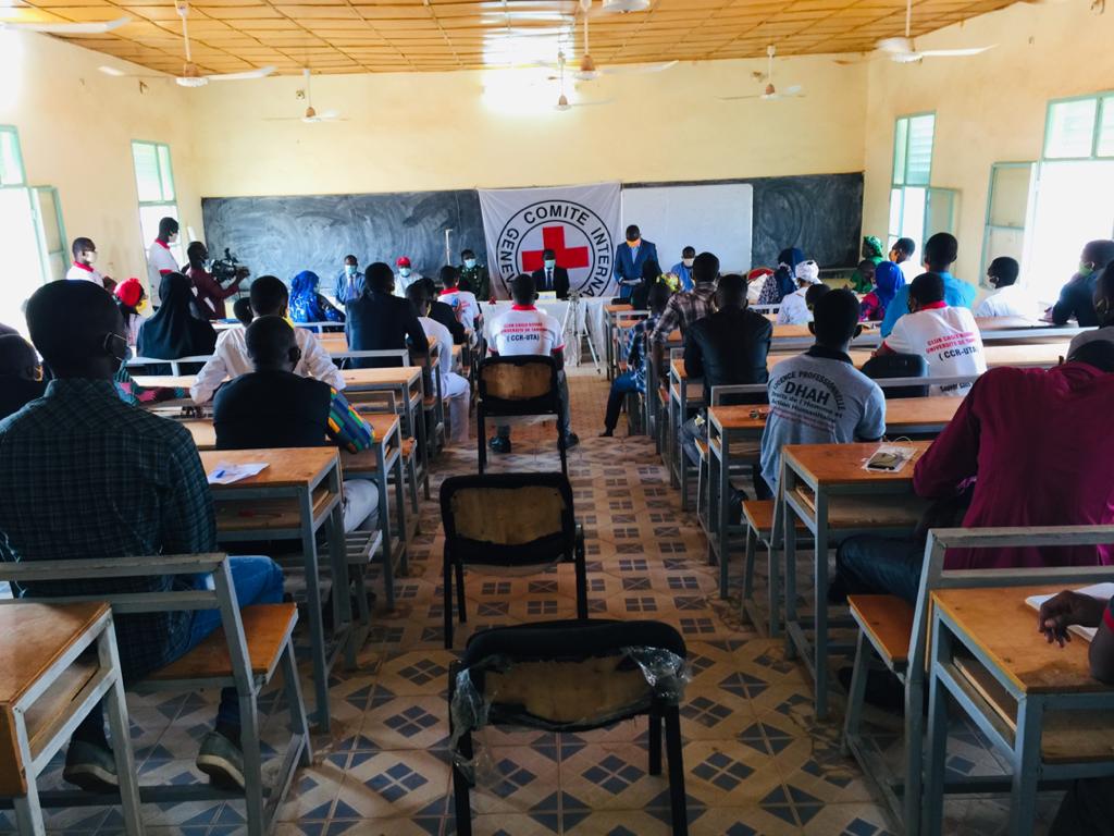 rasapres's tweet photo. #NIGER 🇳🇪la Faculté de droit économie et de gestion de l'Université de Tahoua a servi de cadre à  la tenue d'une journée d'échanges en Droit international humanitaire. Cette activité a été organisée par l'Université de Tahoua et le Rasapres Dih Dh avec le soutien du CICR https://t.co/gmWJediQpL