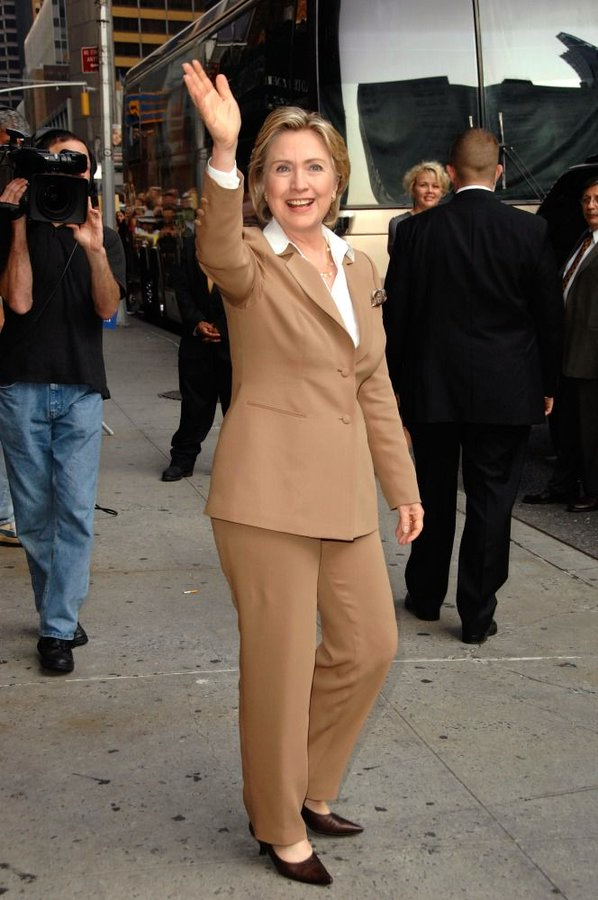 Hillary Clinton as trash cans, a thread:
