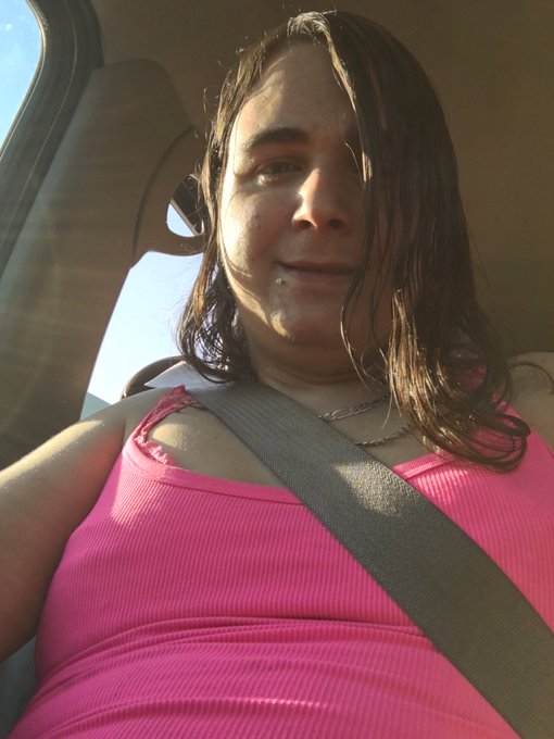 Hot 🥵 outside today https://t.co/LpevR6X9hN