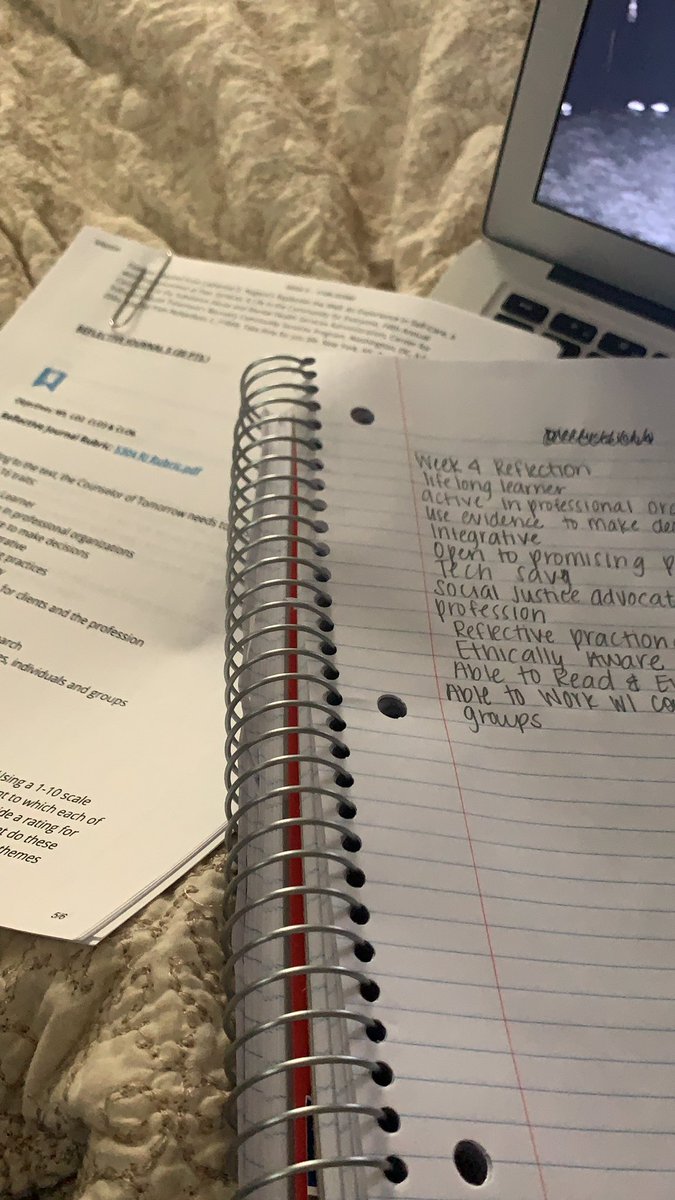 Jaci_Oliver10's tweet photo. Last week of class 1 🙃 https://t.co/MKjzR3sh27