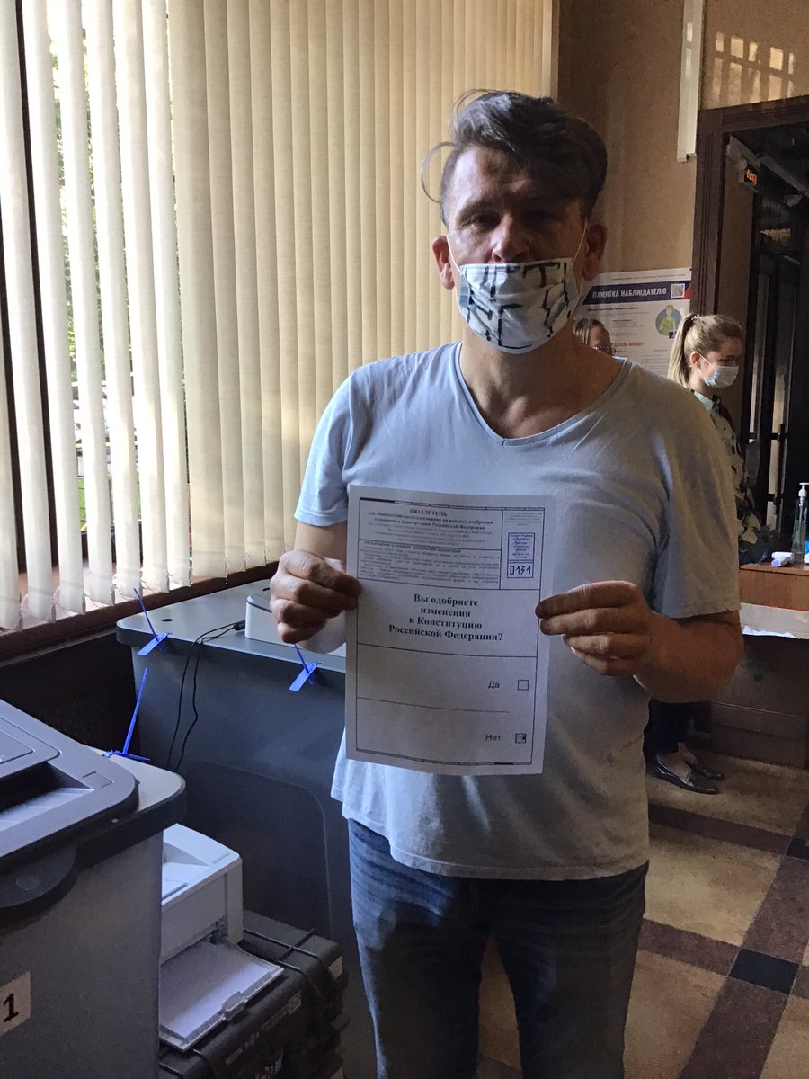 al_kasatkin's tweet photo. Я сказал нет вечному Путину.
Я голосовал последним почти, в 20 часов на УИК 131 на КОИБах было 137 и 106 проголосовавших, те 243 из 1322 проголосовало 1 июля. #нетпоправкам #netpopravkam #спбновости #питерпротивпутина https://t.co/xNtulSH2DJ